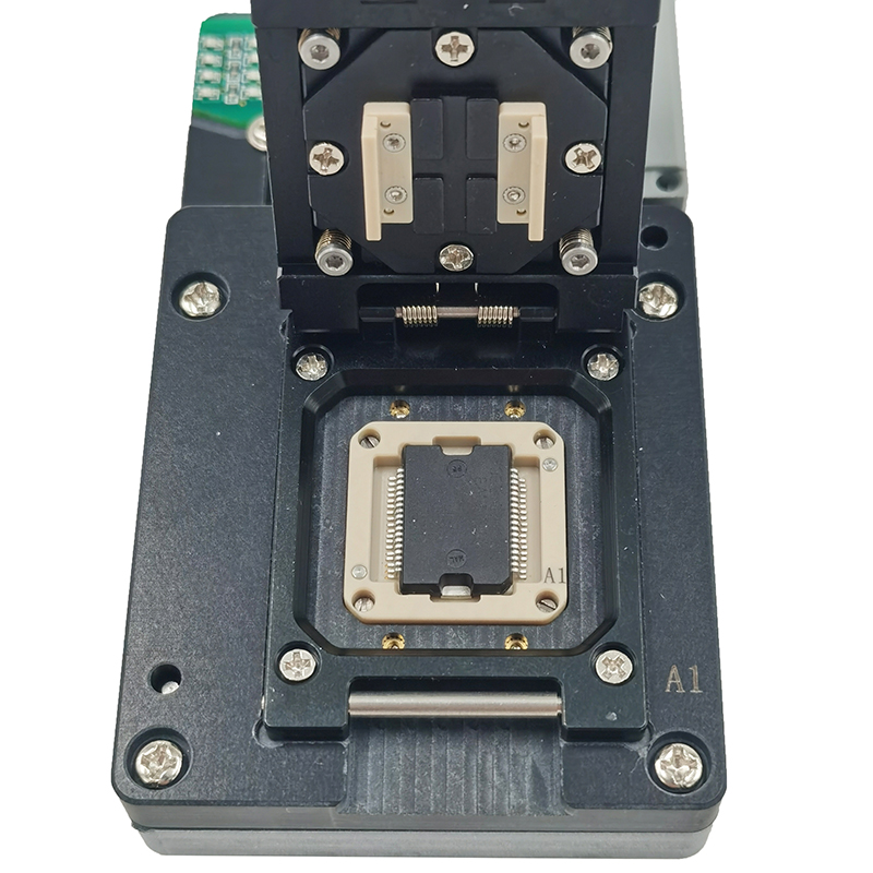 定制SOP36-0.65电源芯片翻盖旋钮测试架治具夹具socket工装